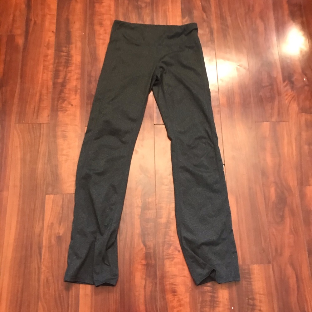fabletics leggings - Picture 2 of 3